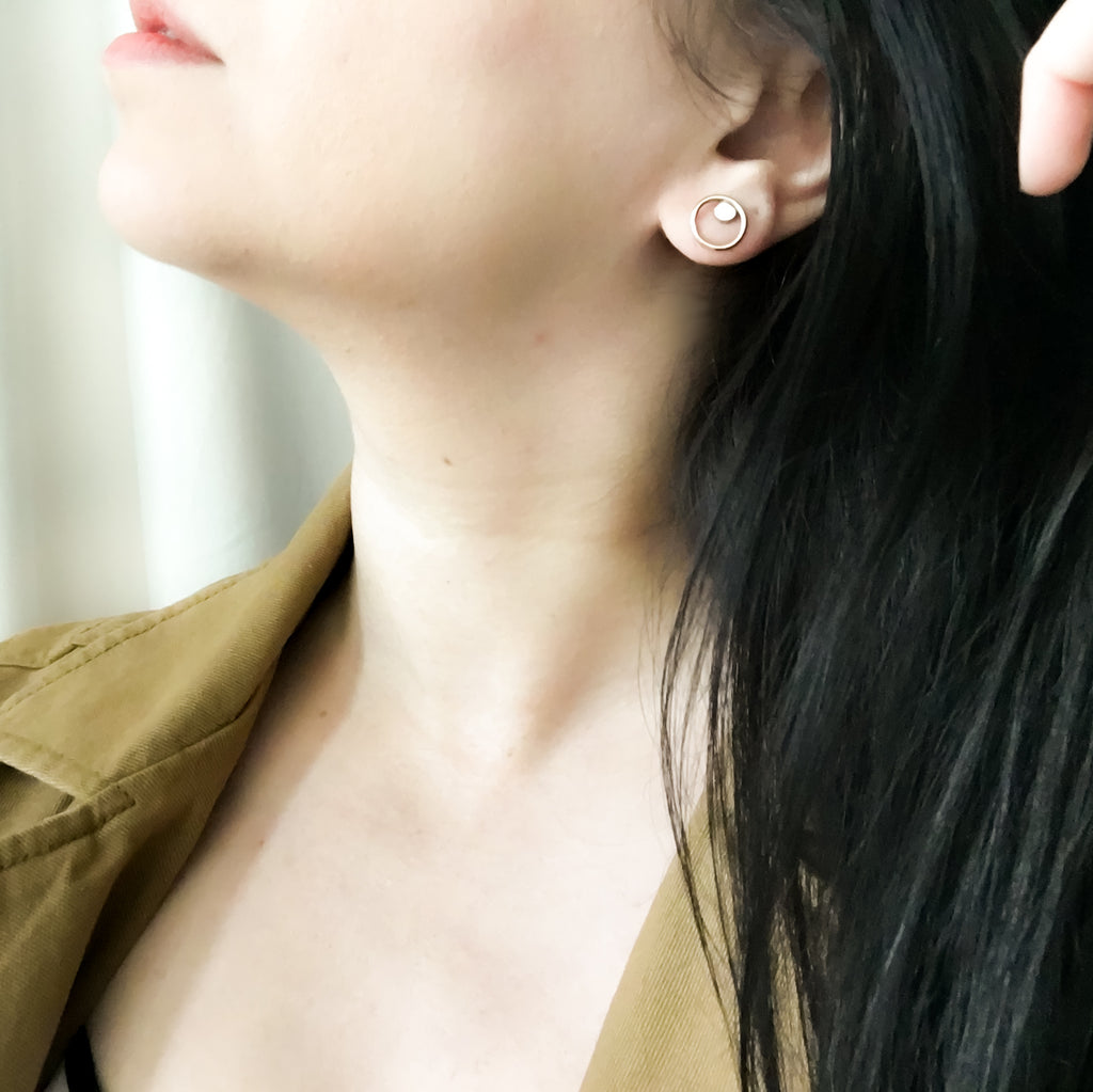 Lua Small stud Earrings - Brass