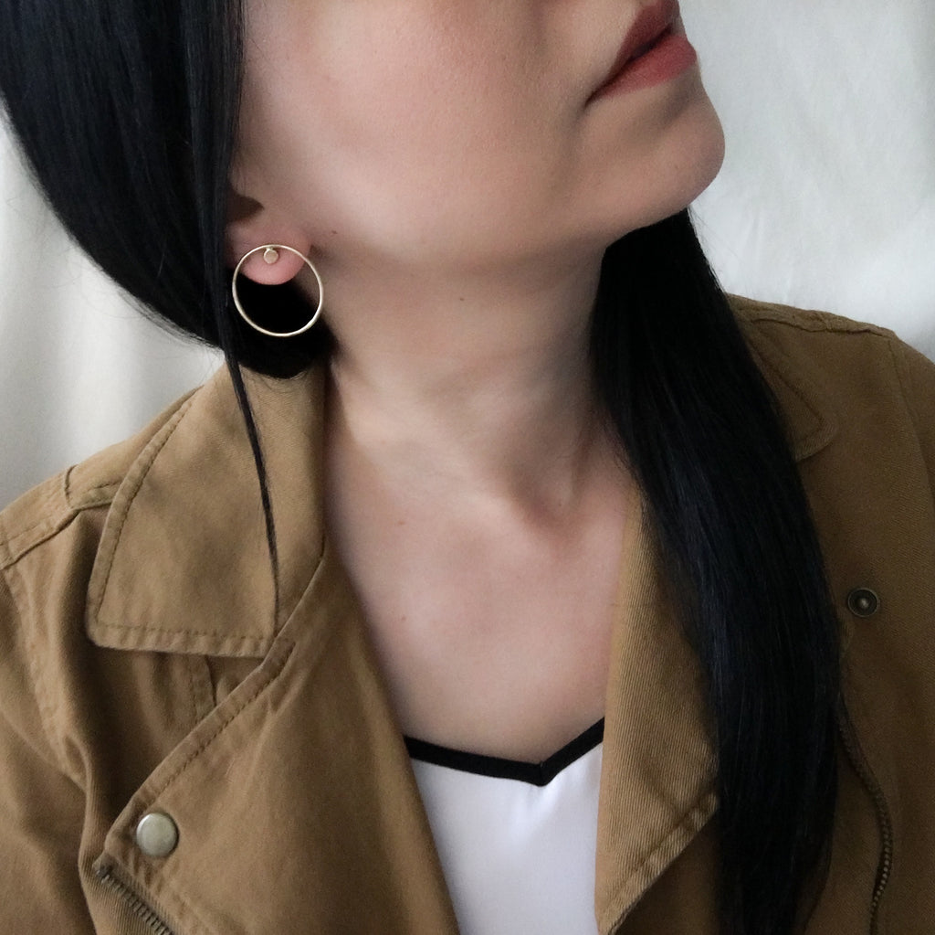 Lua Large Stud Earrings - Brass